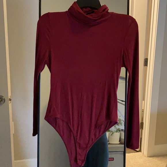 Red body suit - Picture 4 of 6